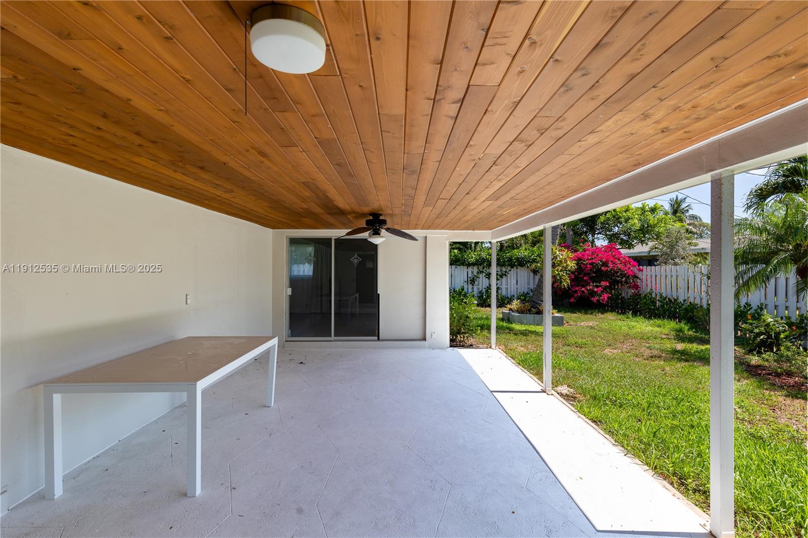 VENETIAN ISLES 3RD SEC - Residential