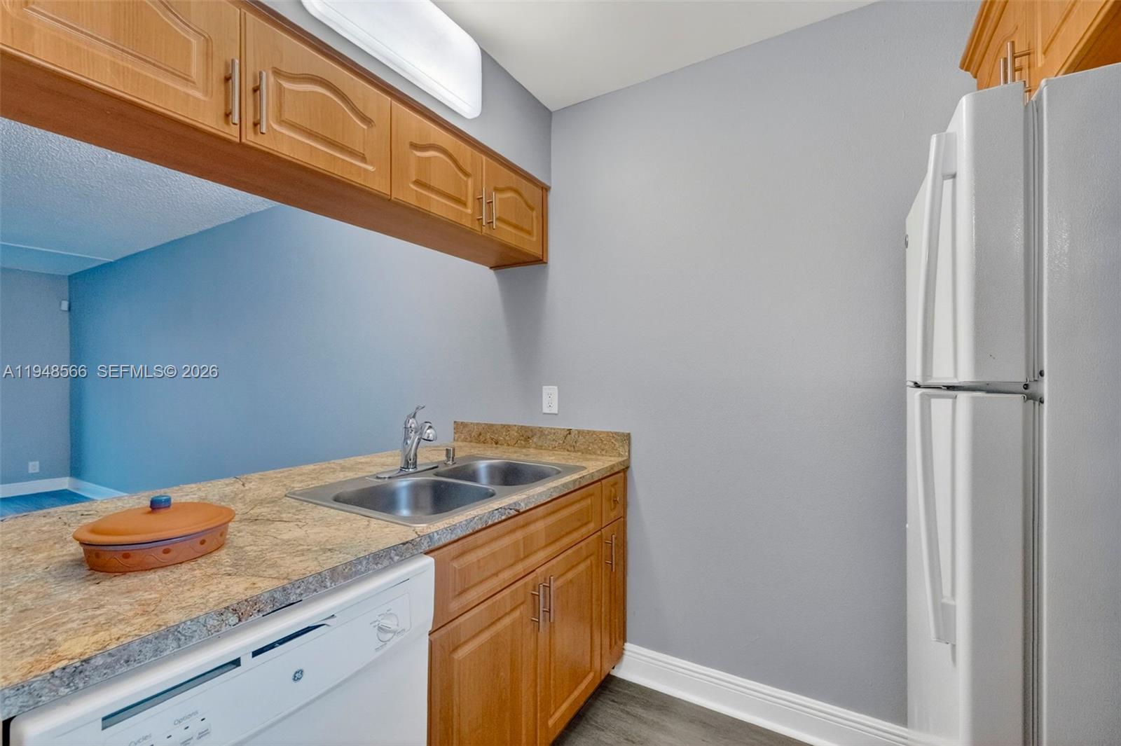 LAKEWOOD VILLAGE - Residential