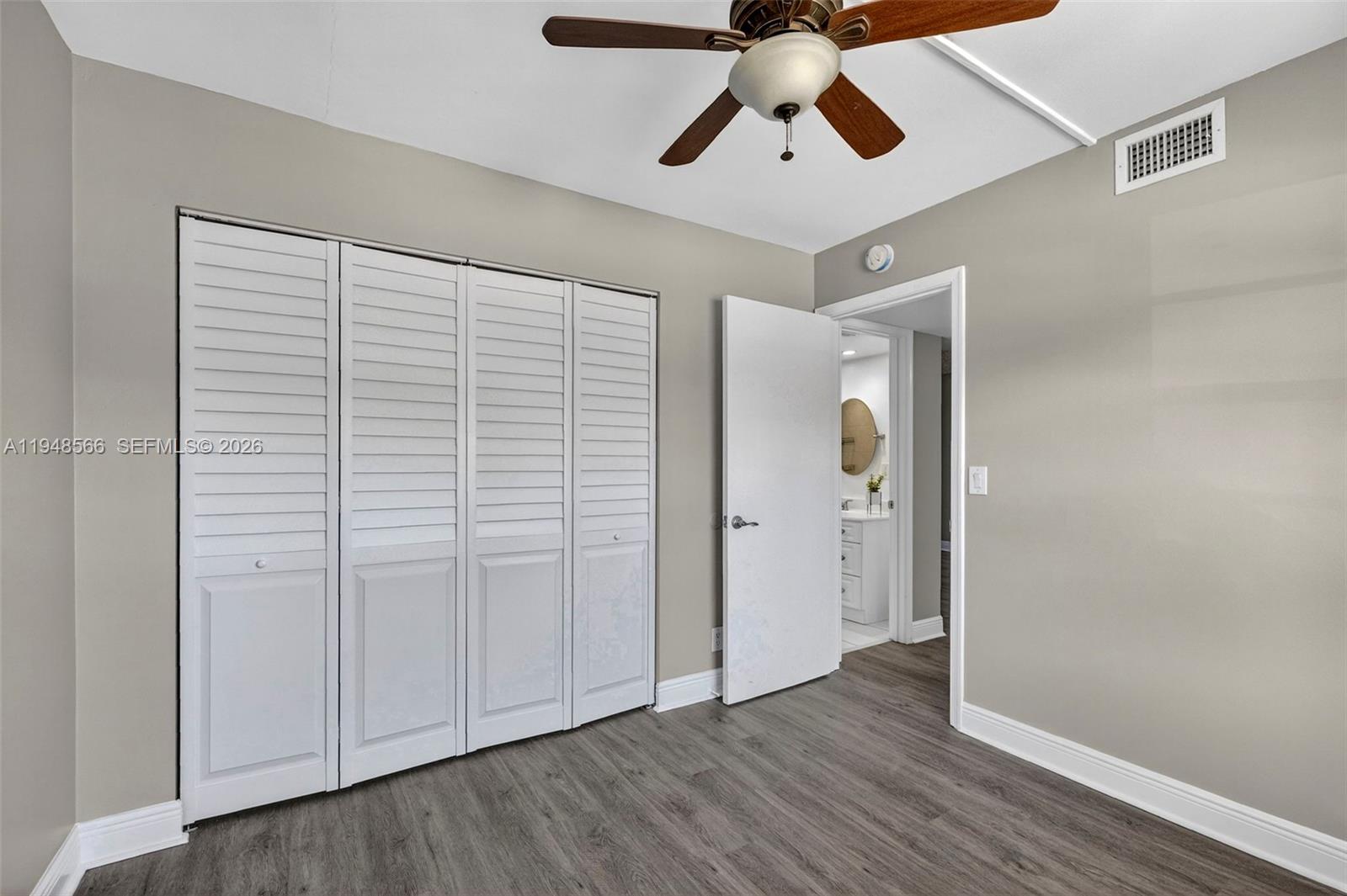 LAKEWOOD VILLAGE - Residential