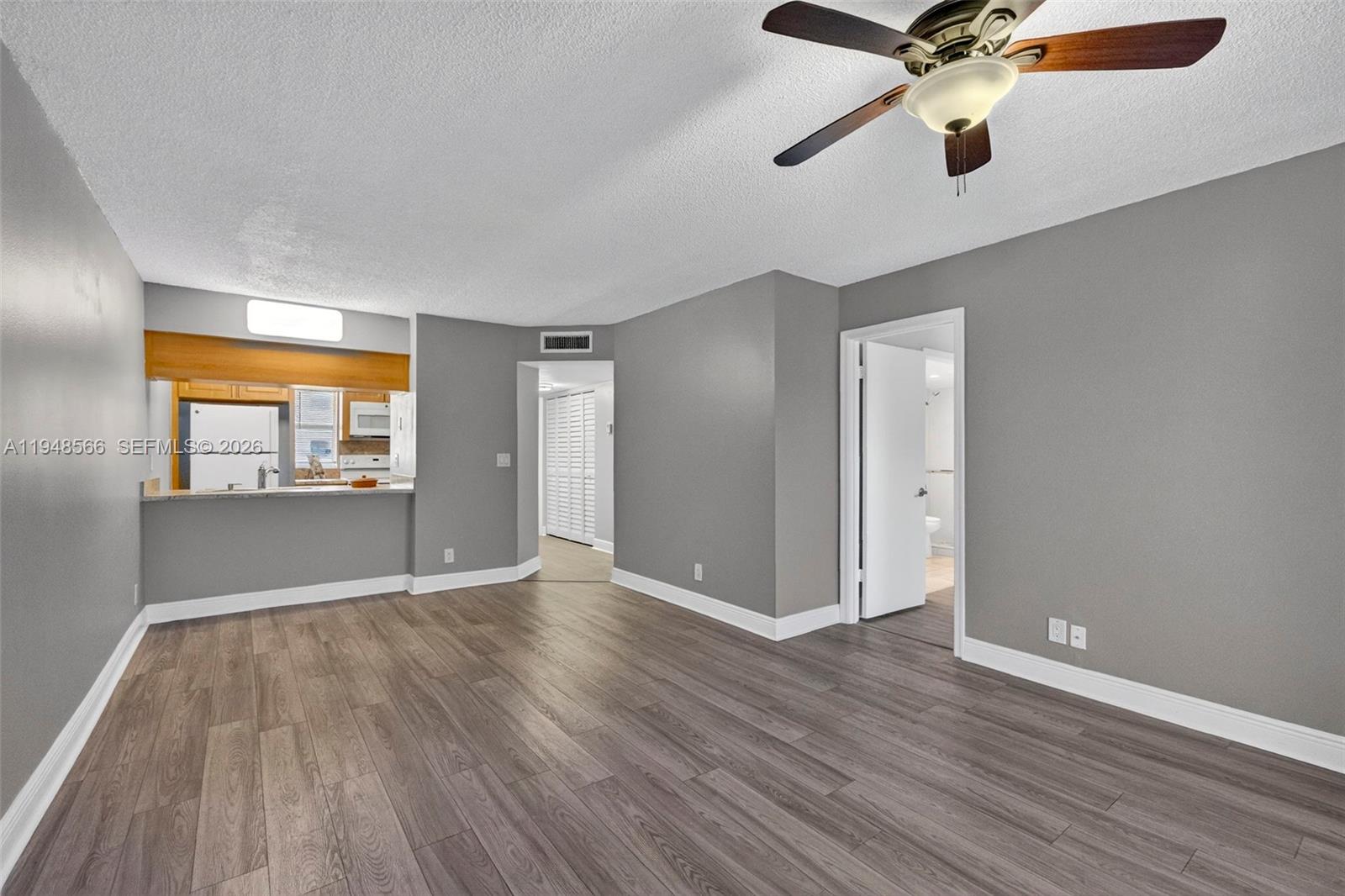 LAKEWOOD VILLAGE - Residential