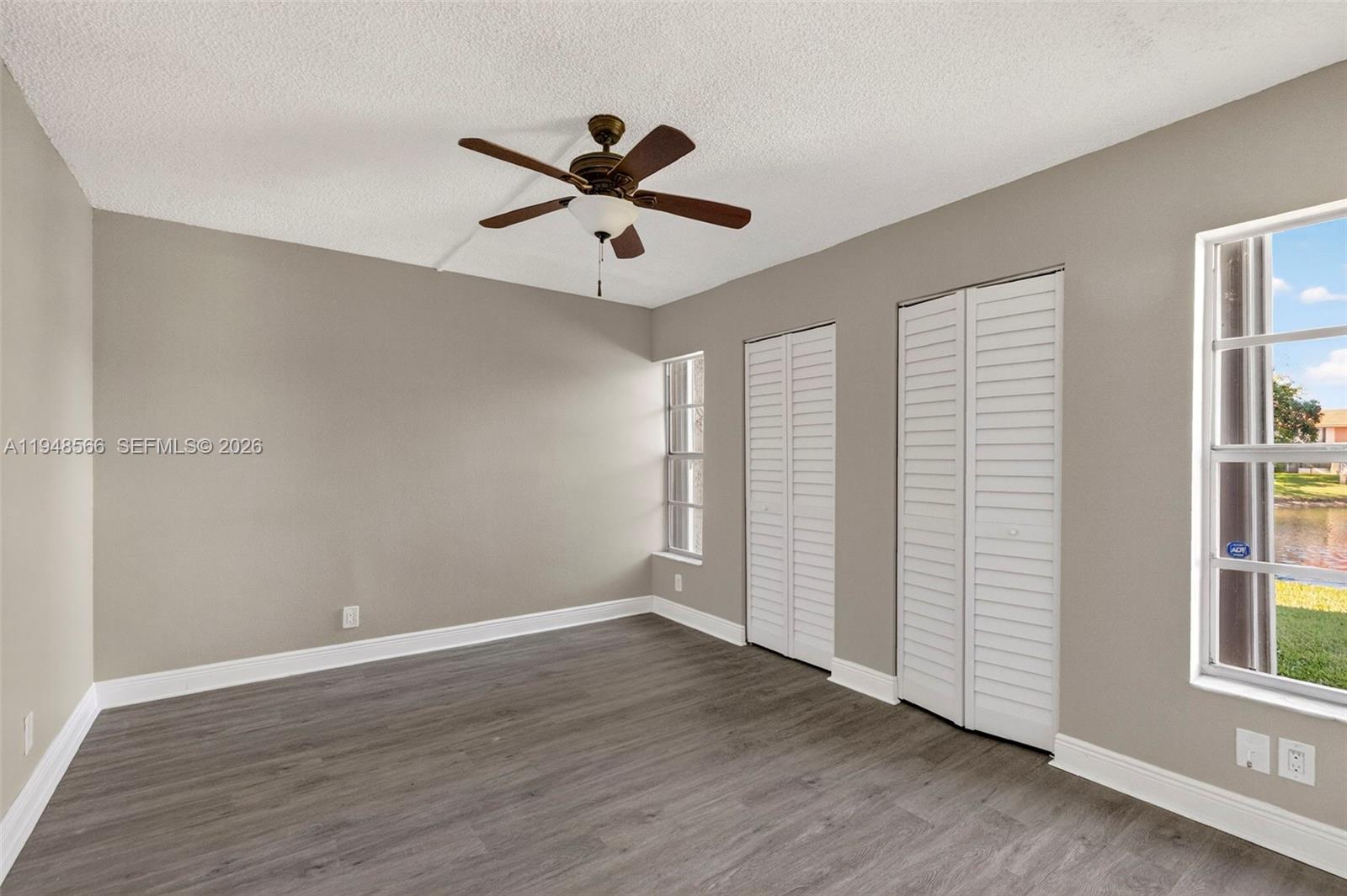 LAKEWOOD VILLAGE - Residential