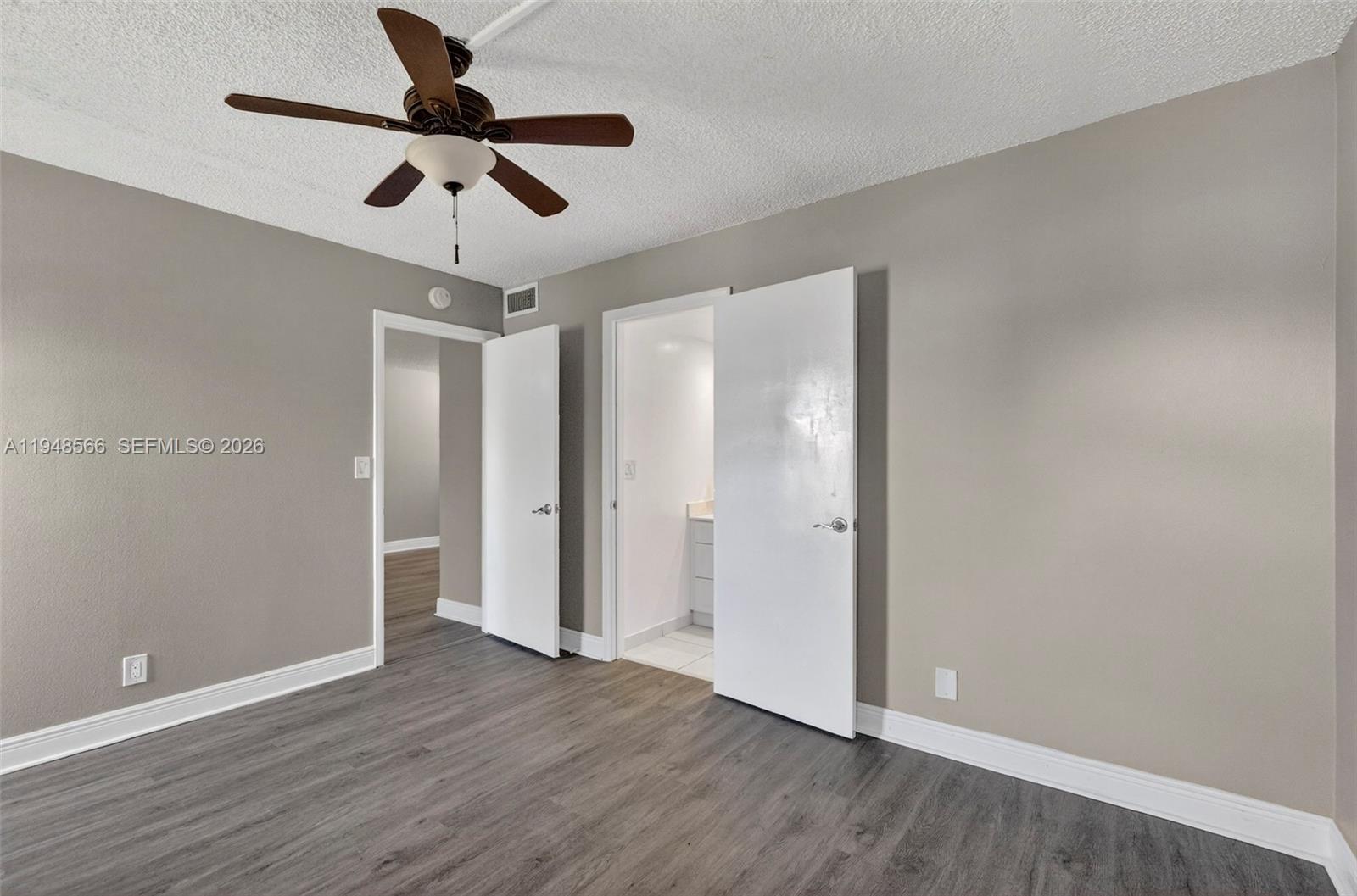 LAKEWOOD VILLAGE - Residential