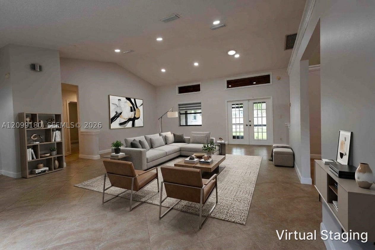 8248 NW 40th Ct