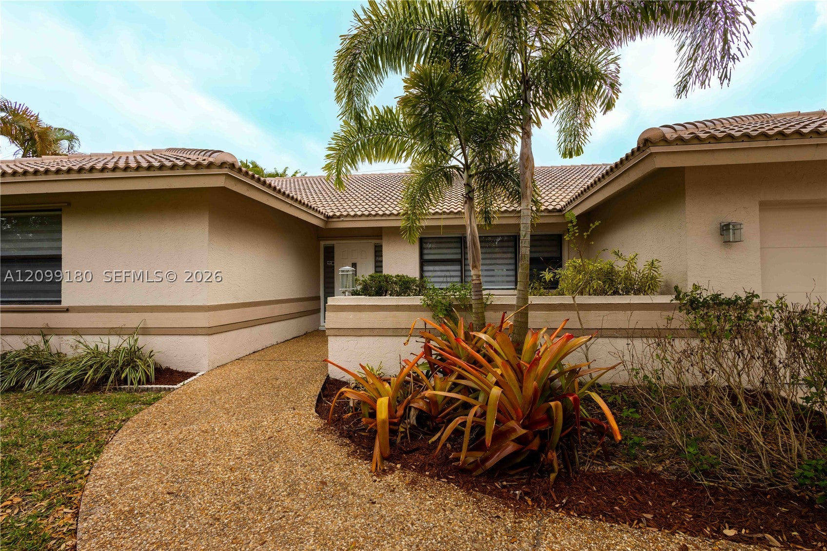 8248 NW 40th Ct
