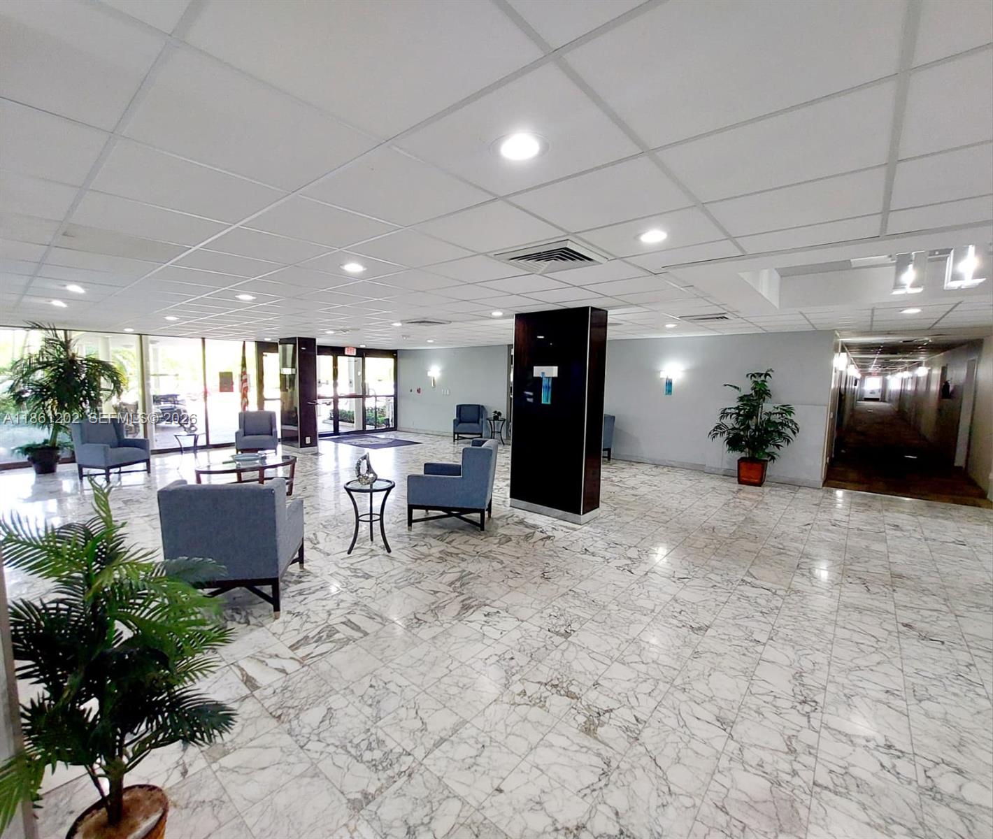 HILLCREST NO 21 CONDO - Residential