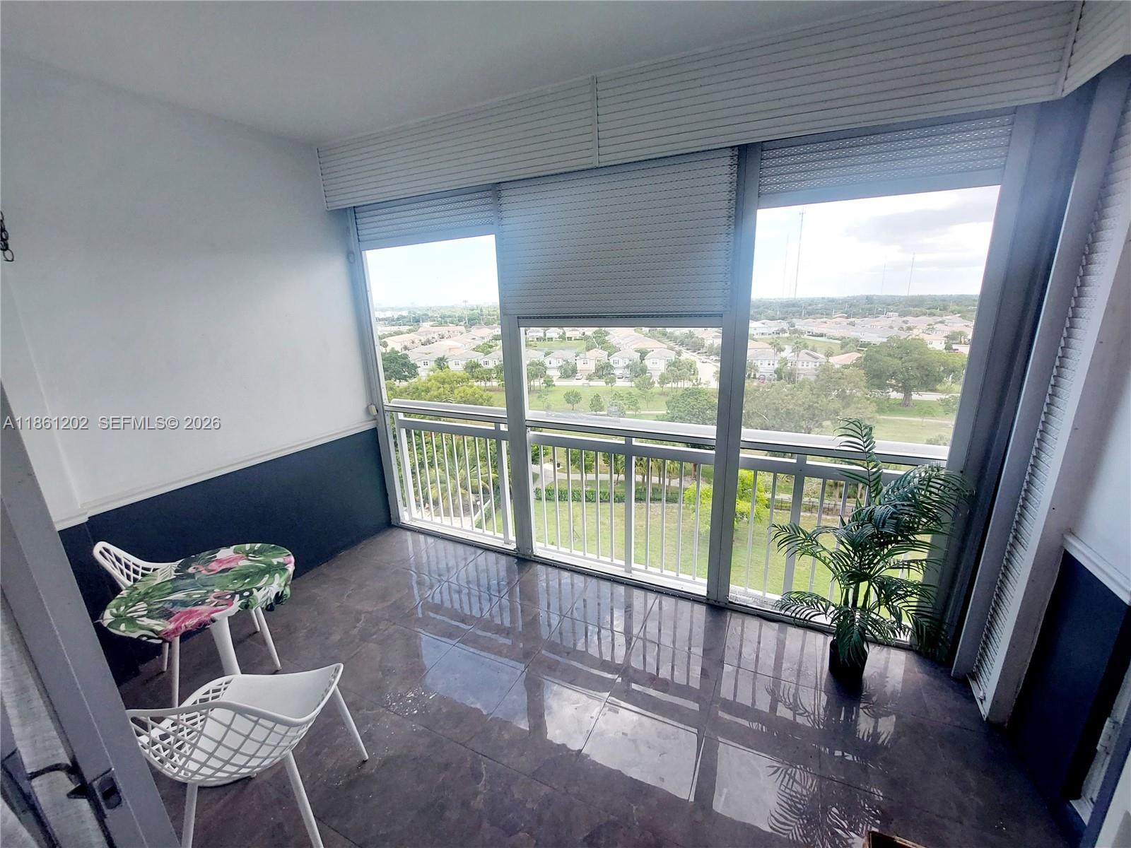 HILLCREST NO 21 CONDO - Residential