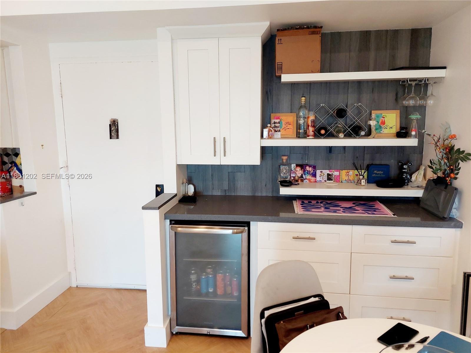 HILLCREST NO 21 CONDO - Residential