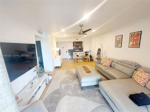 4400 Hillcrest Dr 1005A Hollywood FL 33021