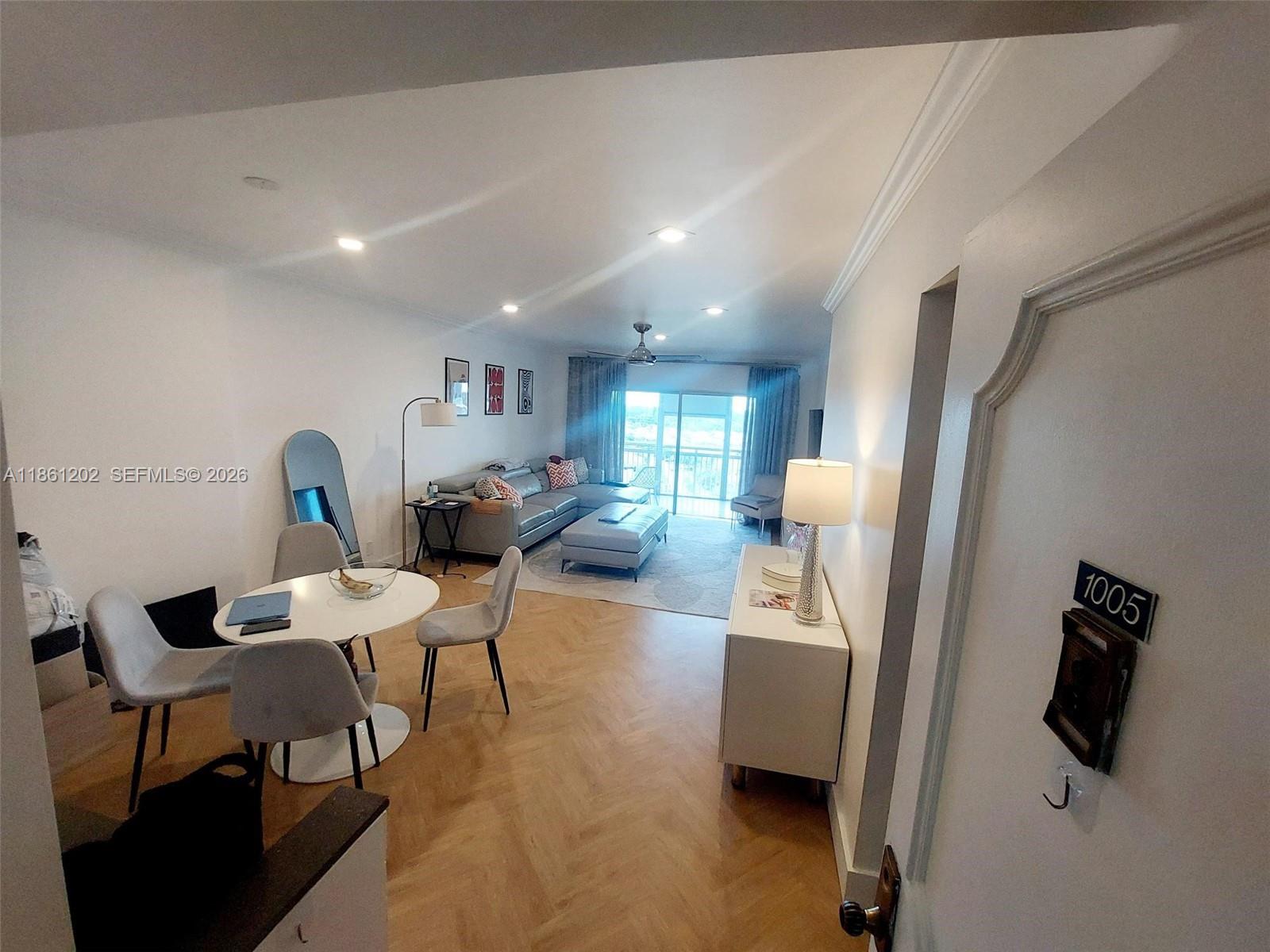 HILLCREST NO 21 CONDO - Residential