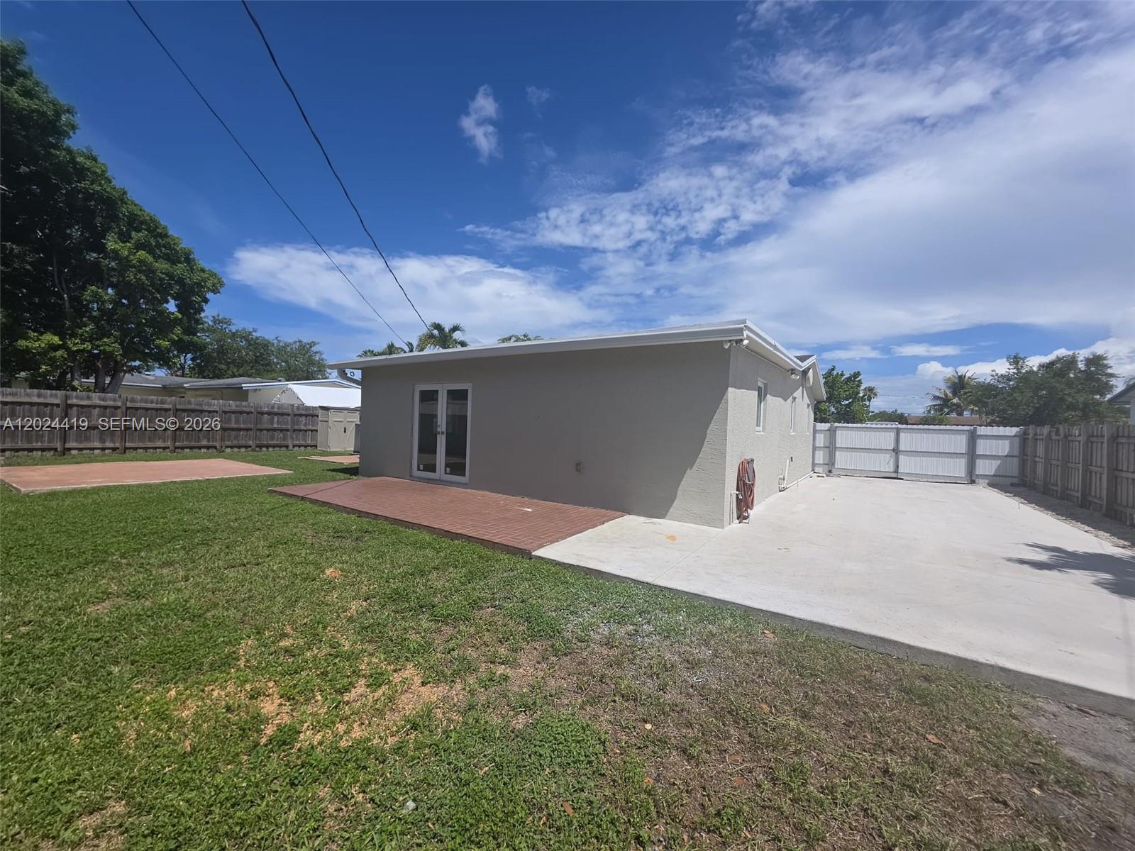 S CORAL HOMES SEC 3 - Residential Lease