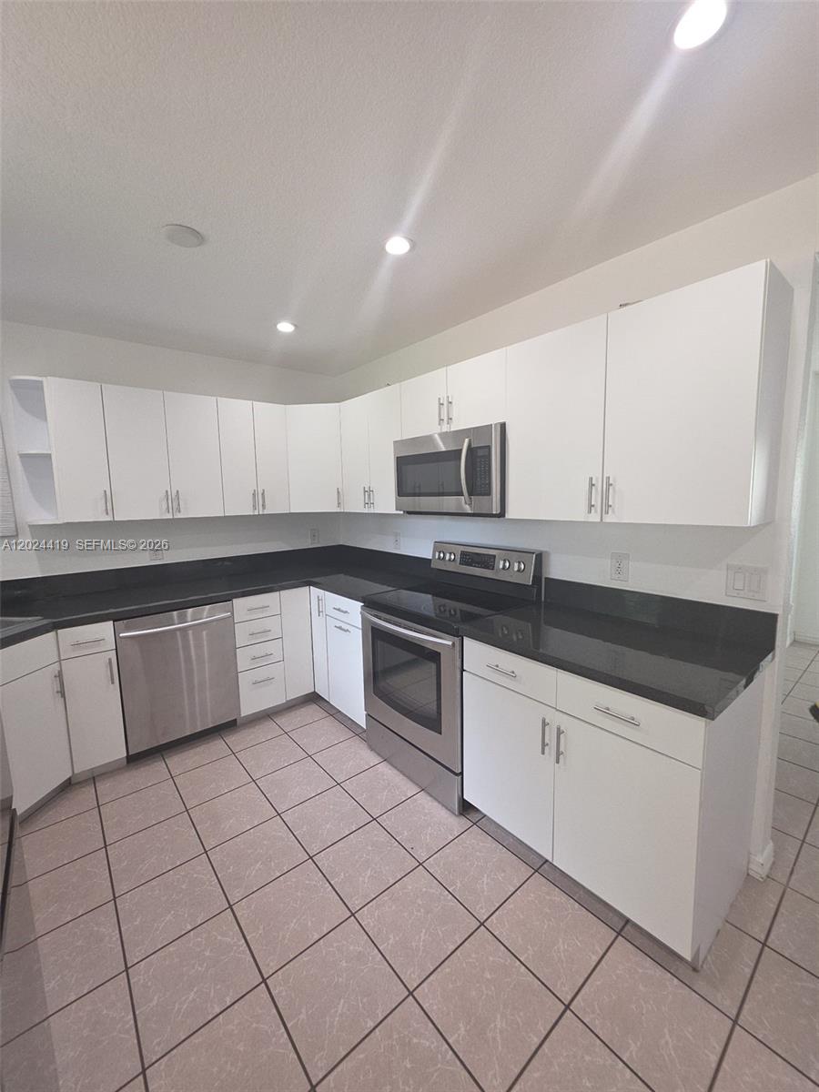 S CORAL HOMES SEC 3 - Residential Lease