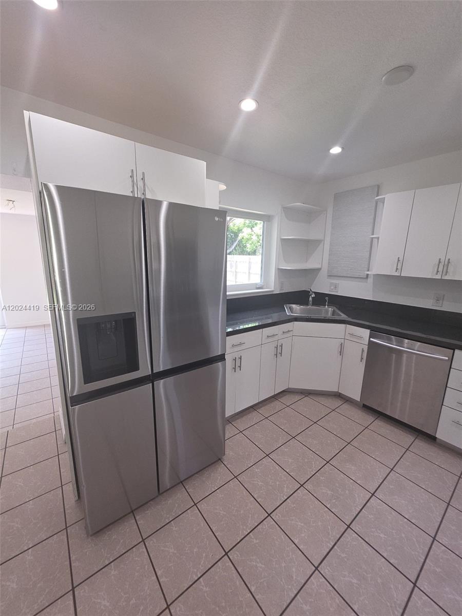 S CORAL HOMES SEC 3 - Residential Lease