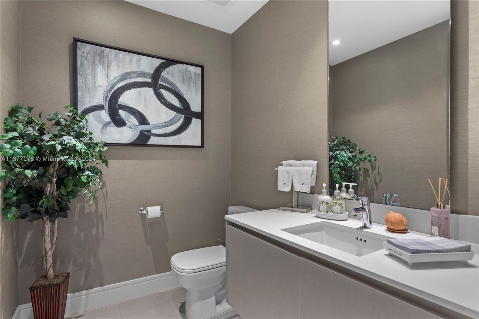 ECHO CONDO - Residential