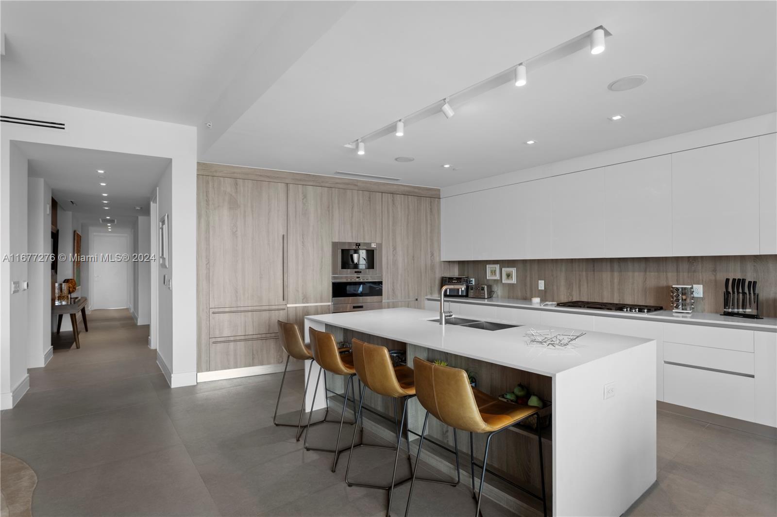 ECHO CONDO - Residential