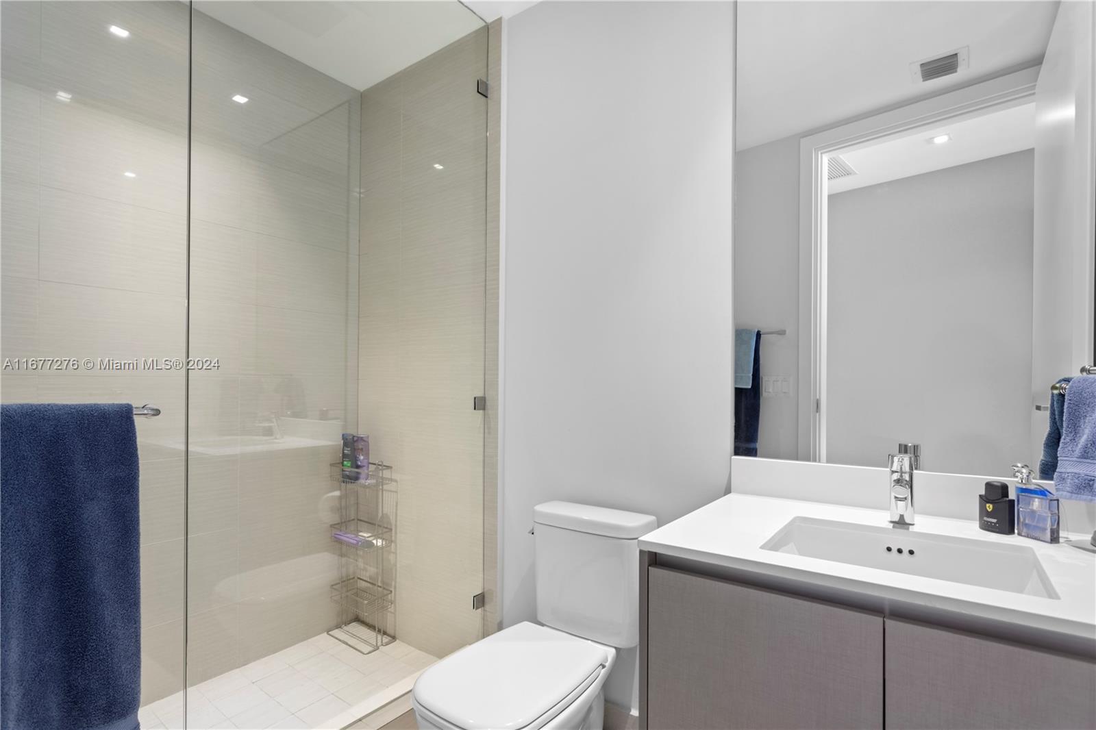 ECHO CONDO - Residential