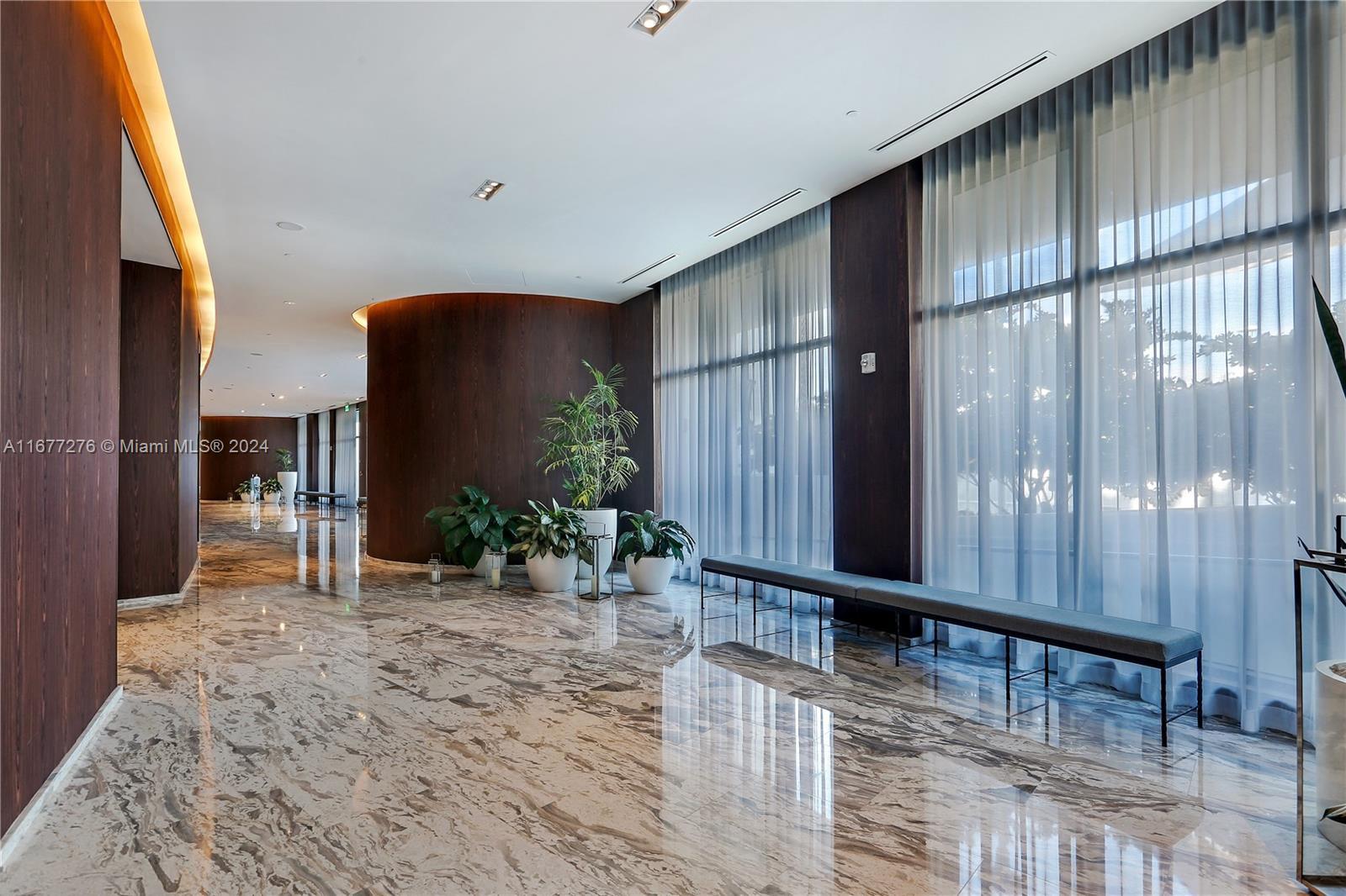 ECHO CONDO - Residential