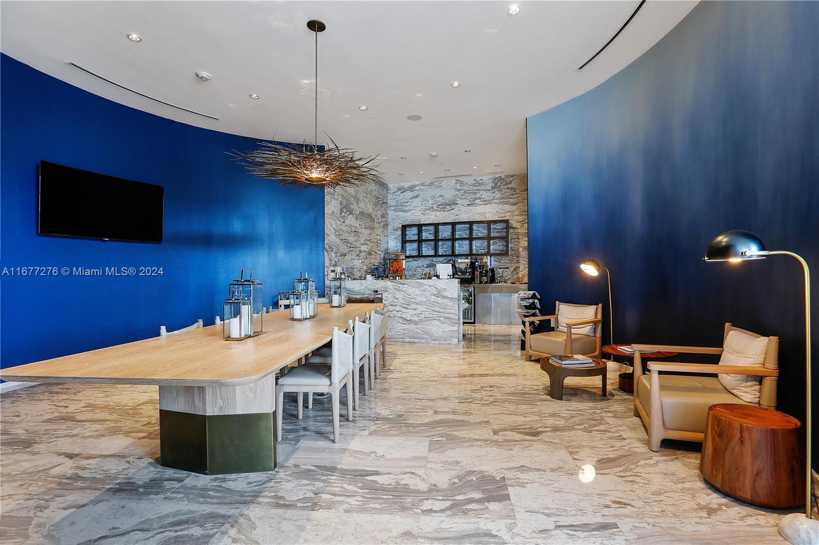 ECHO CONDO - Residential