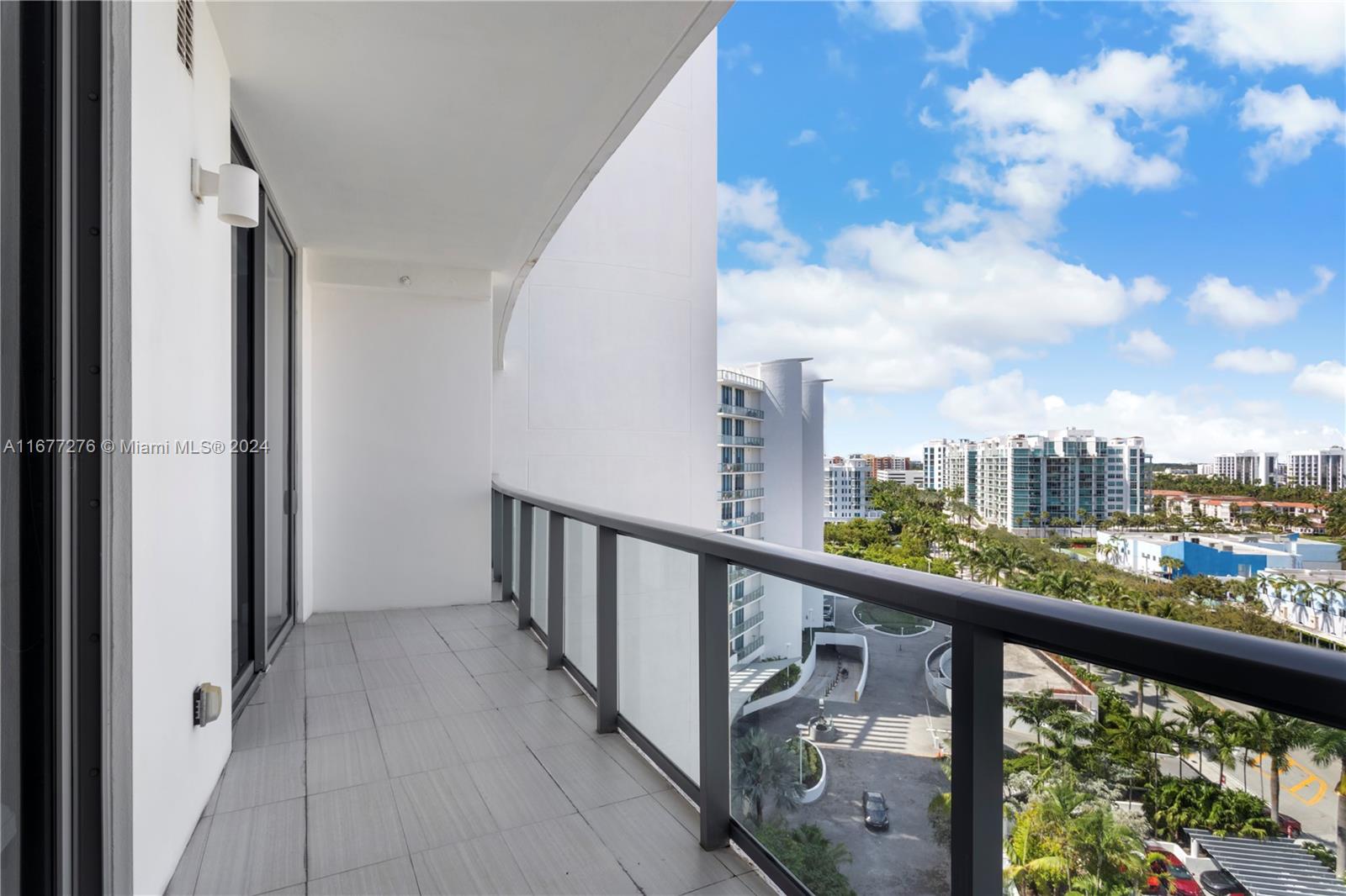 ECHO CONDO - Residential