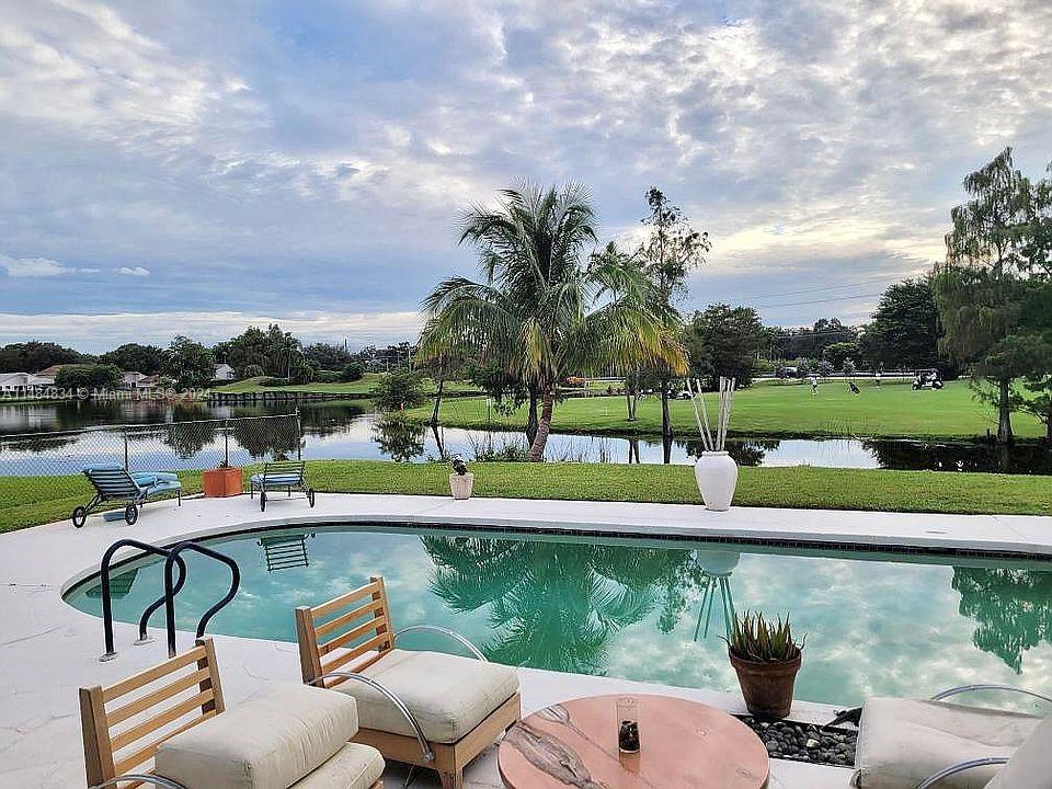 Property for Sale at 3660 N 55th Ave, Hollywood, Broward County, Florida - Bedrooms: 5 
Bathrooms: 4  - $1,800,000