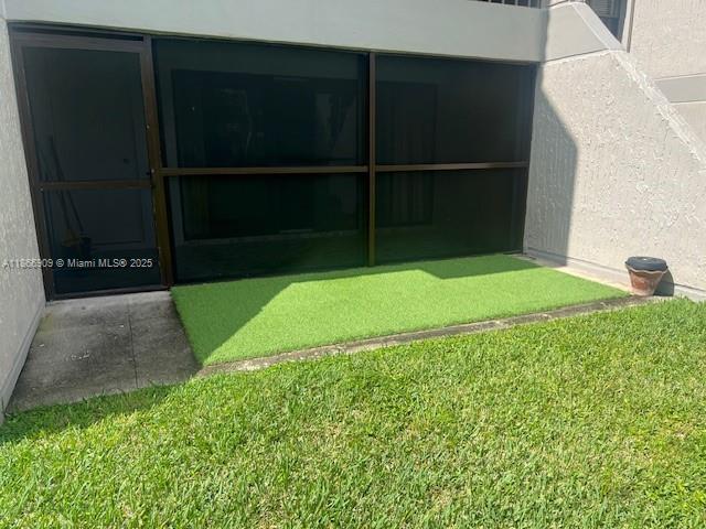 BUILDING NINE OF RACQUET - Residential