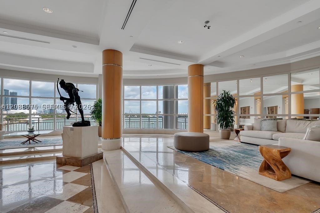 848 Brickell Key Dr