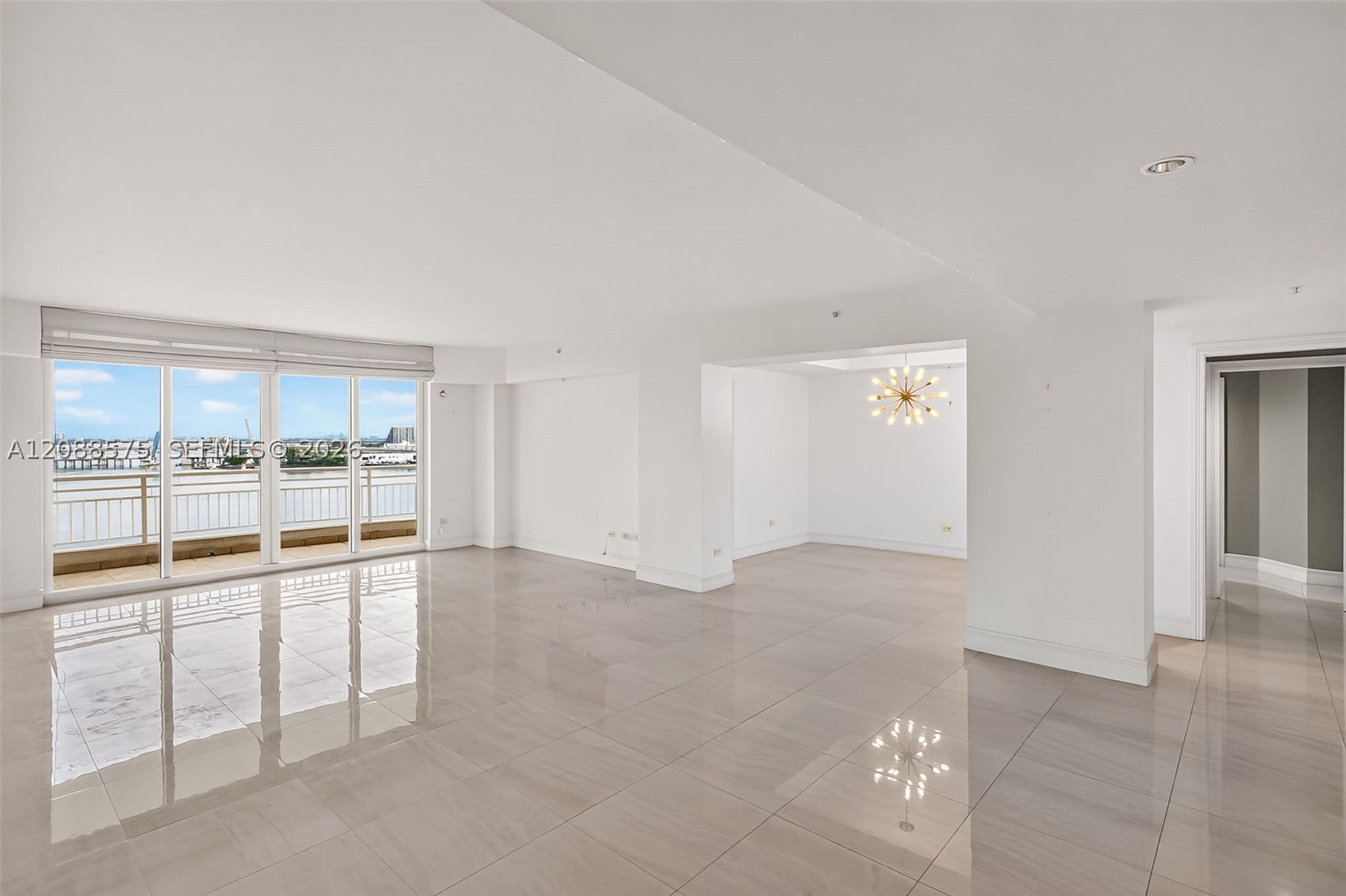 848 Brickell Key Dr 1104