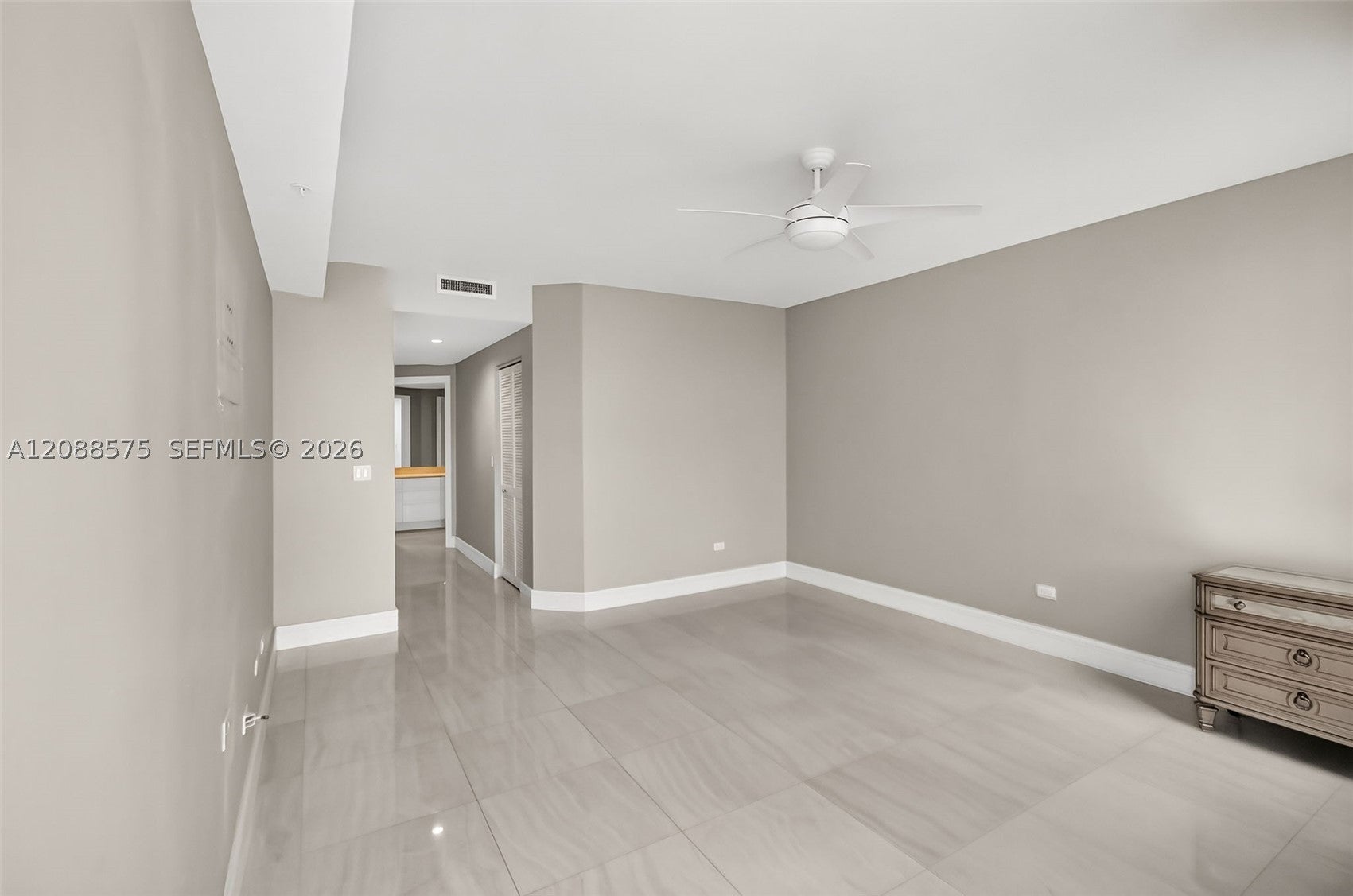 848 Brickell Key Dr 1104