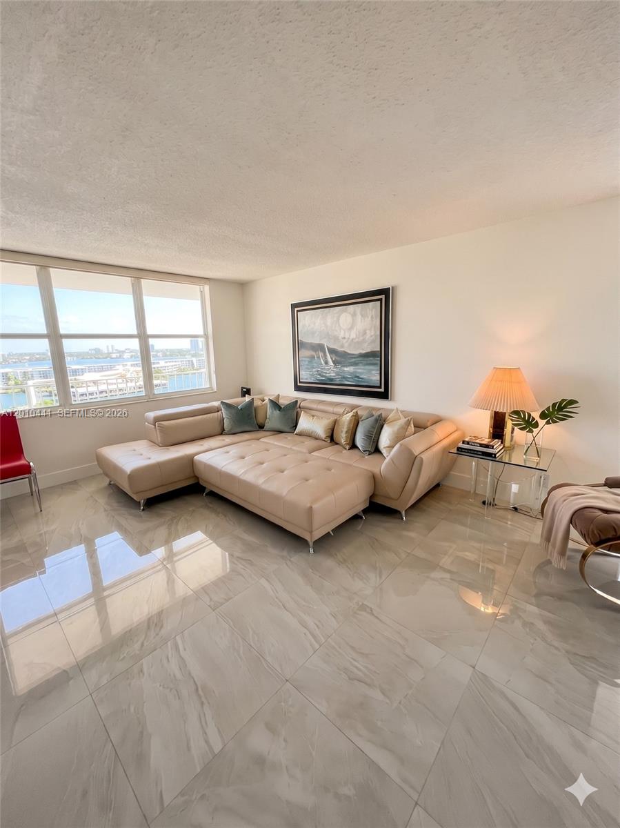 18151 NE 31st Ct 1417