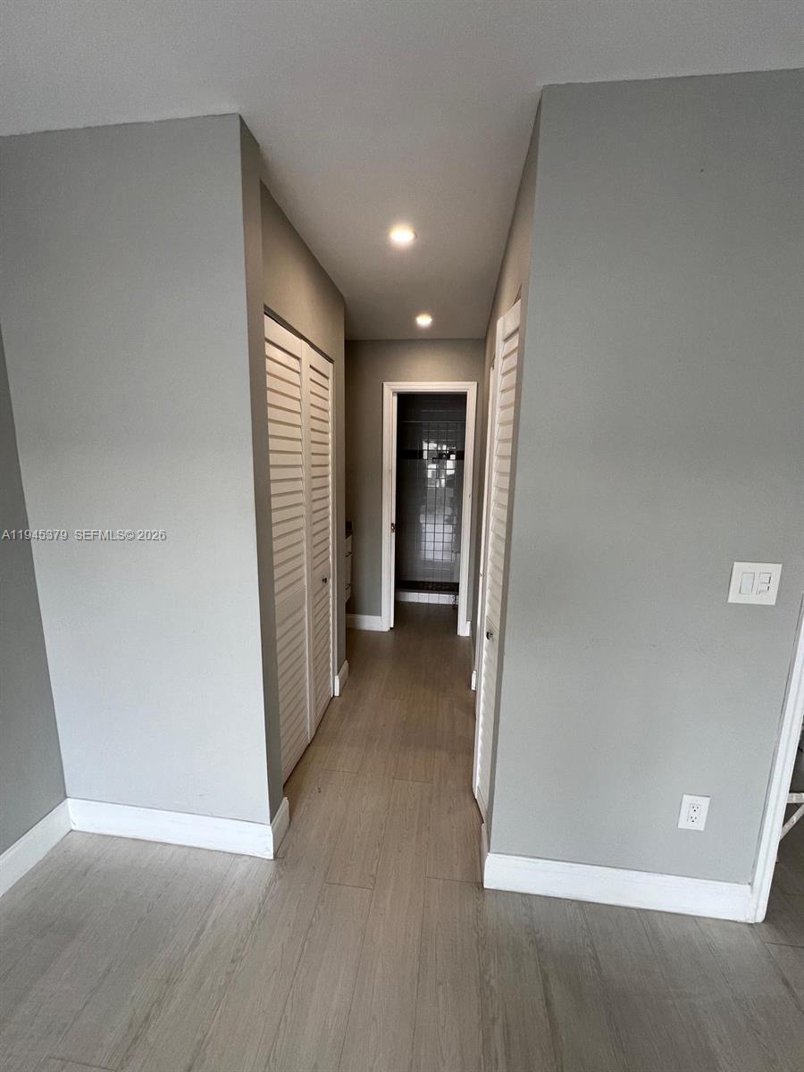 DOLPHIN CONDO - Residential