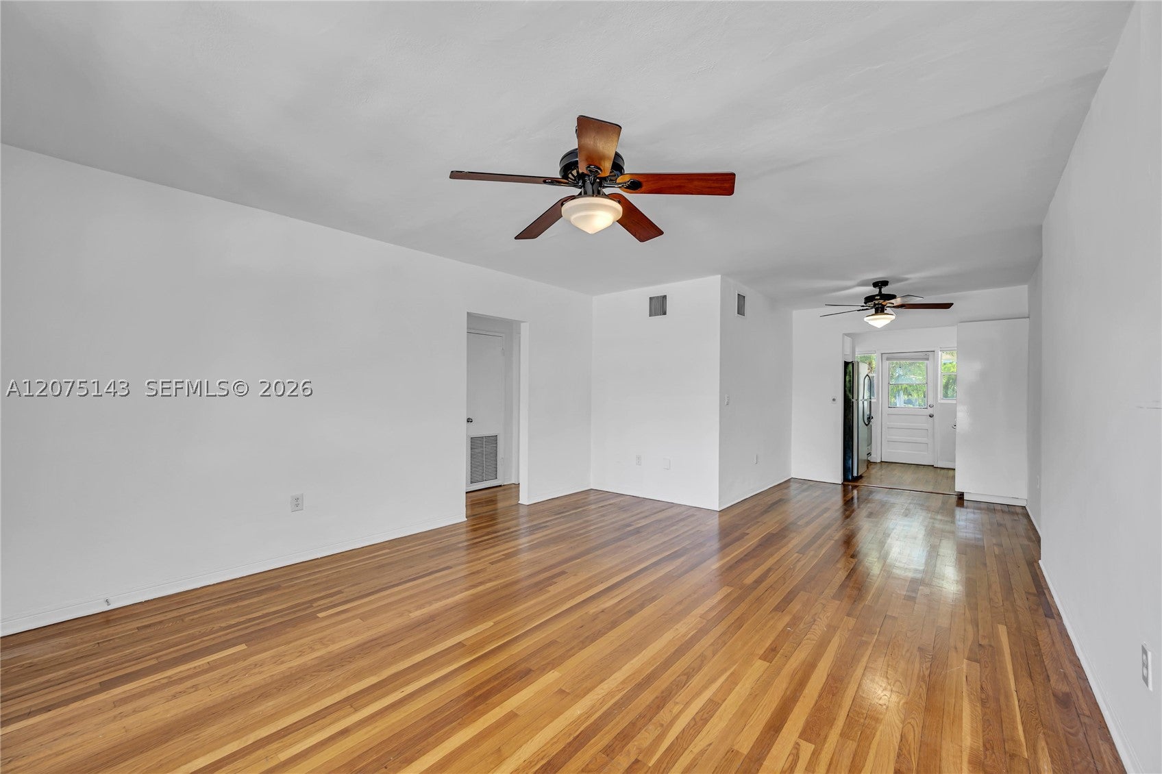 800 W 42nd St 1B