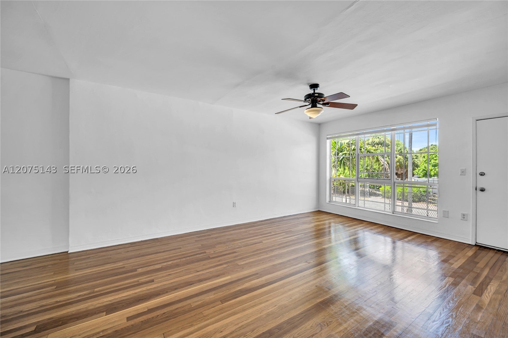 800 W 42nd St 1B