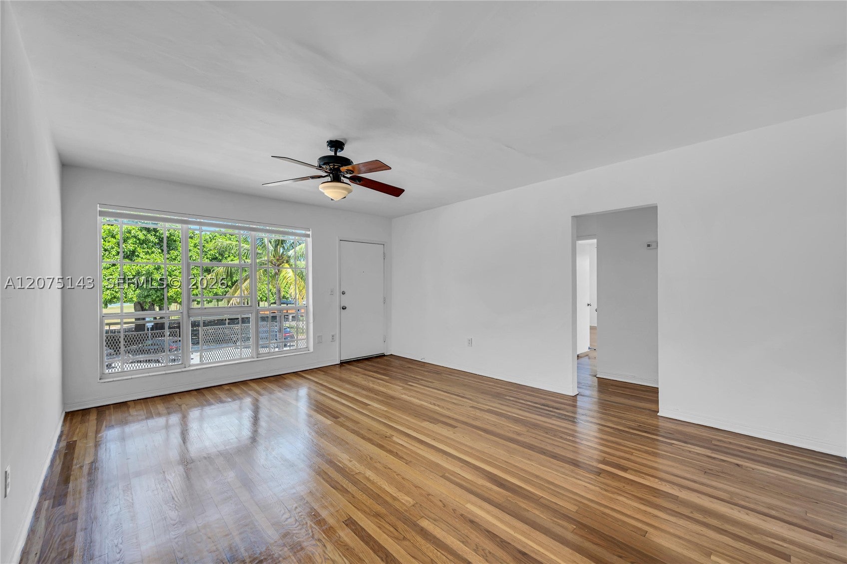 800 W 42nd St 1B