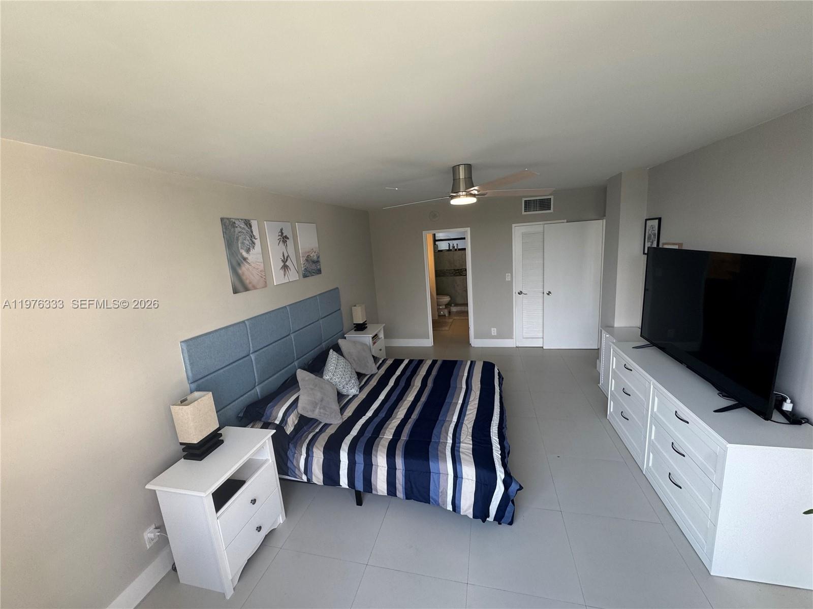 OLYMPUS CONDO PHASE - Residential