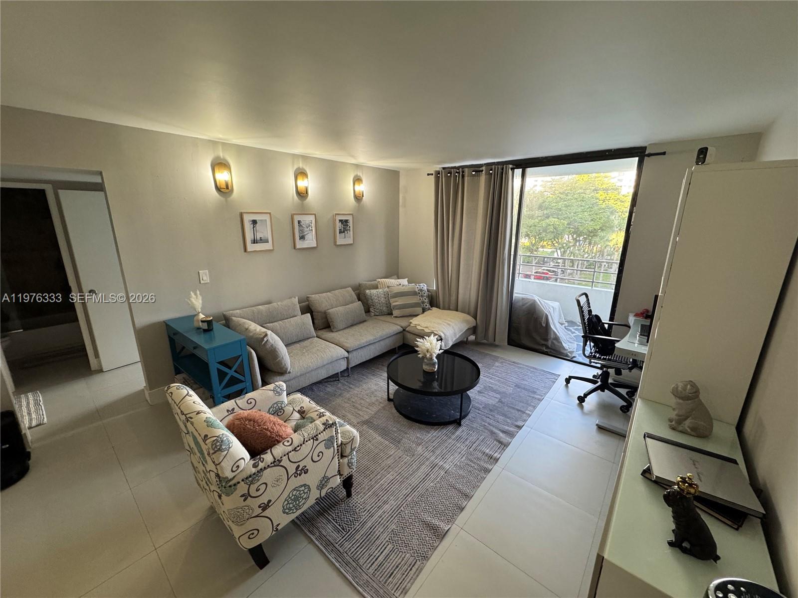 500 Three Islands Blvd M24