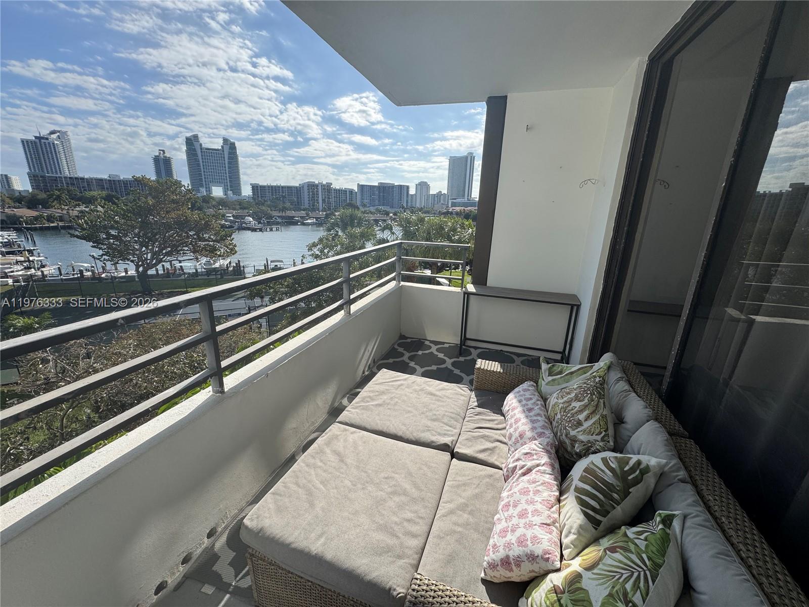 OLYMPUS CONDO PHASE - Residential