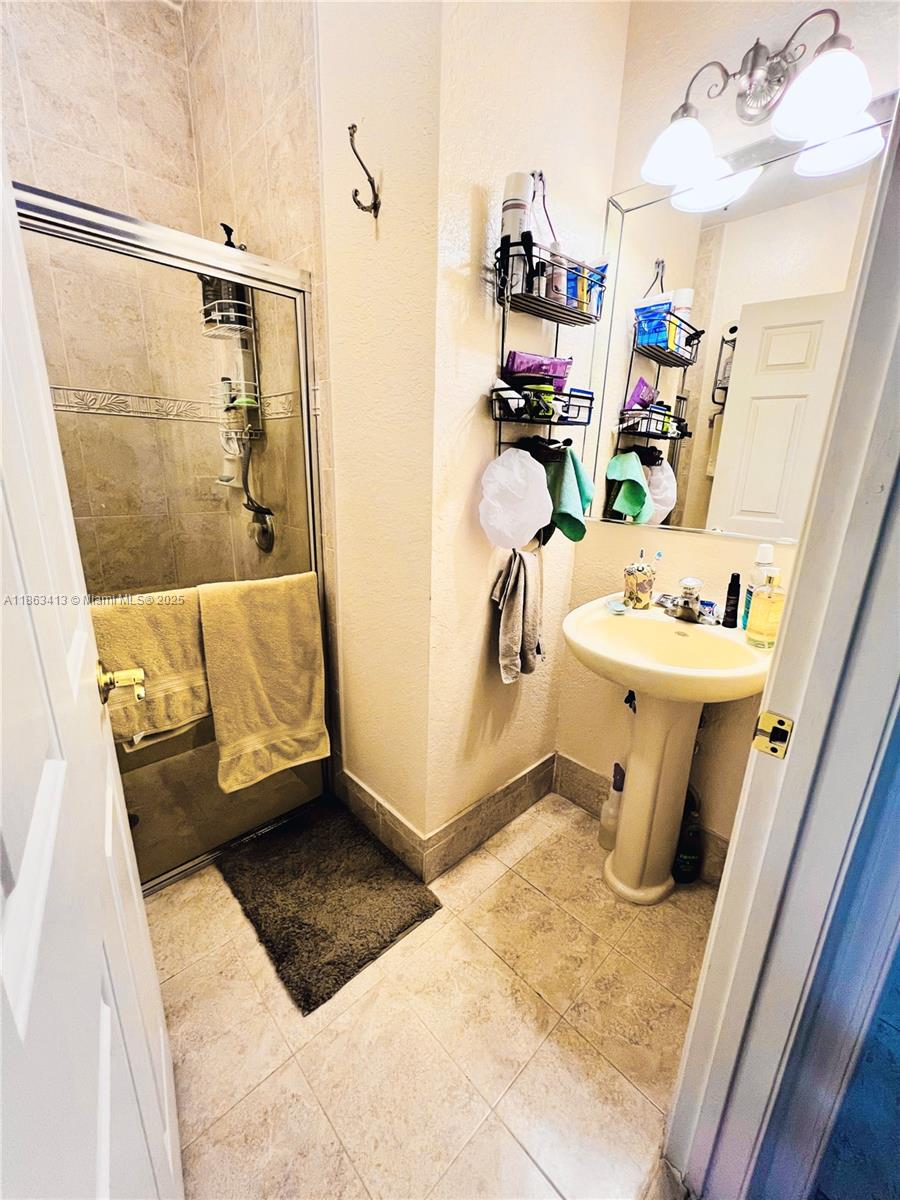 KEYS GARDEN - Residential