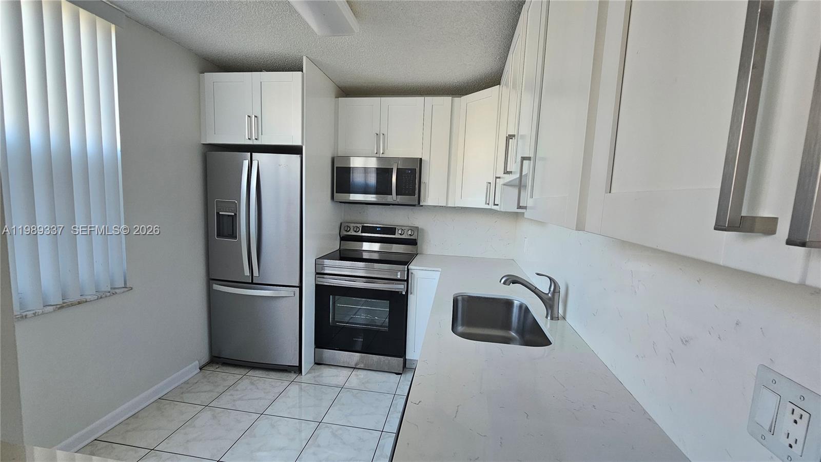 9480 Tangerine Pl 101