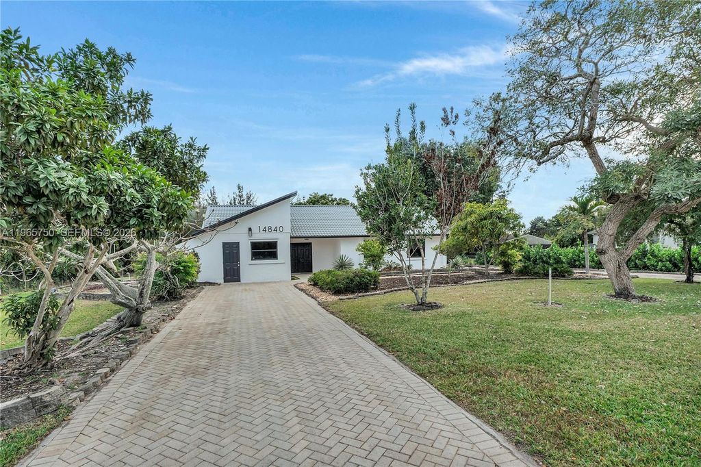 Photo of 14840 SW 21st St, Davie, FL 33326 (MLS # A11965750)