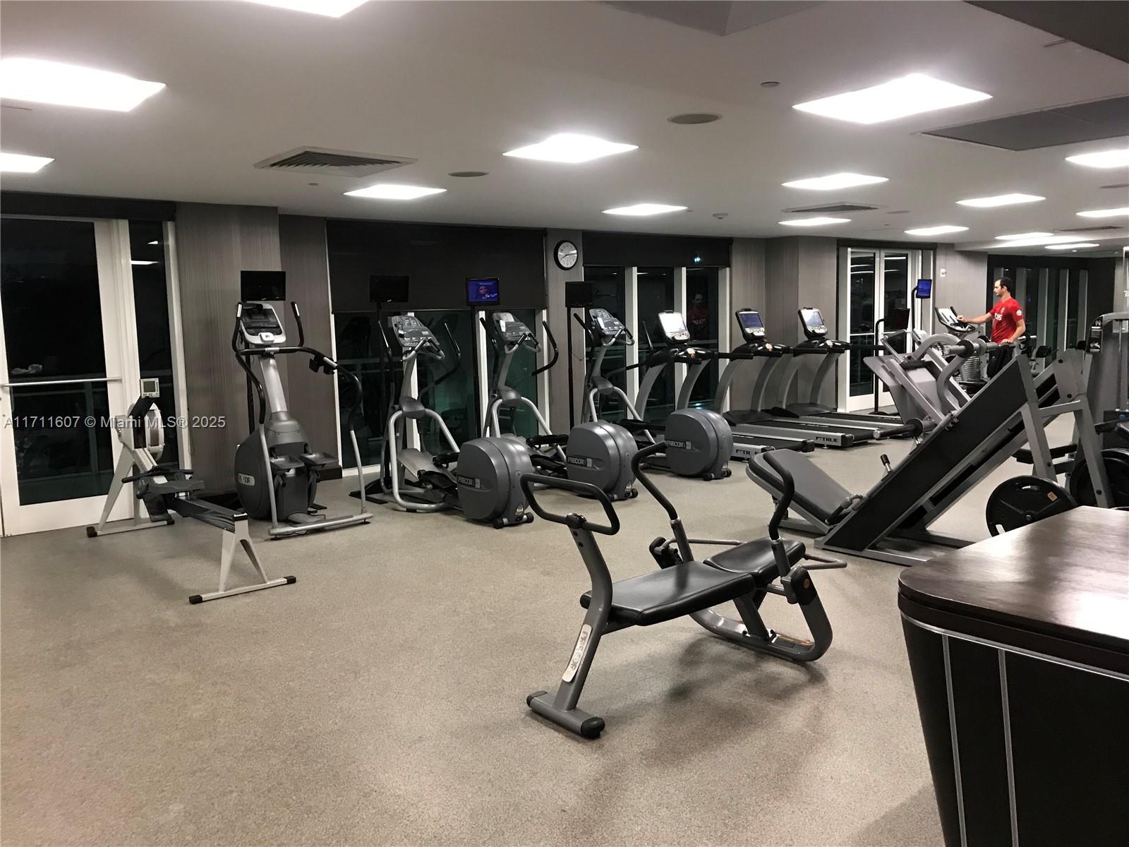 THE PLAZA 901 BRICKELL - Residential Lease