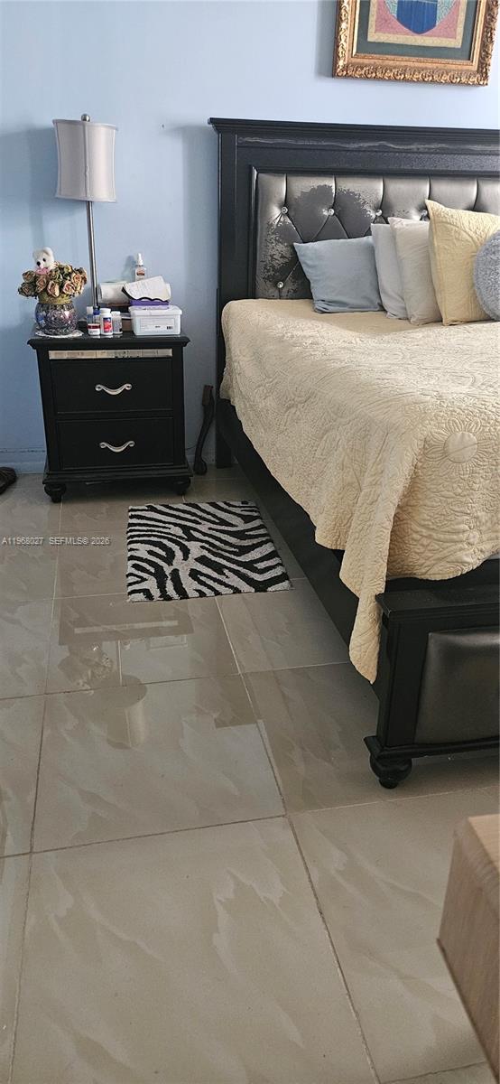 CYPRESS CHASE CONDO NO 8 - Residential