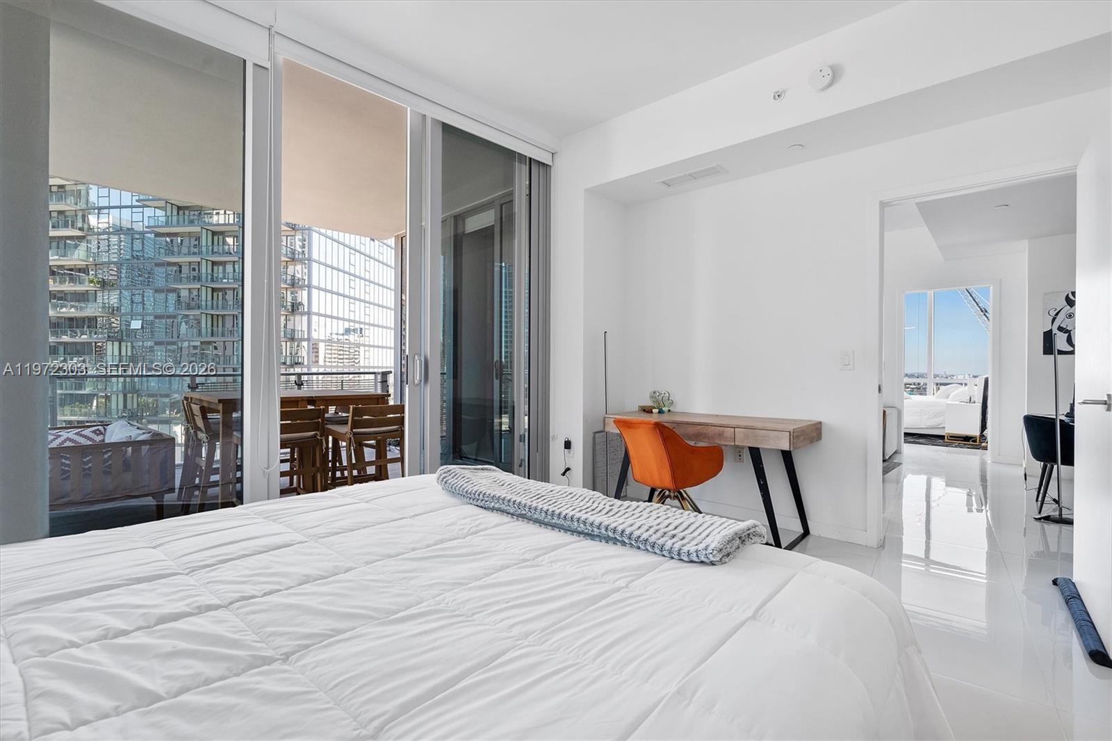 PARAMOUNT MIAMI WORLDCENT - Residential