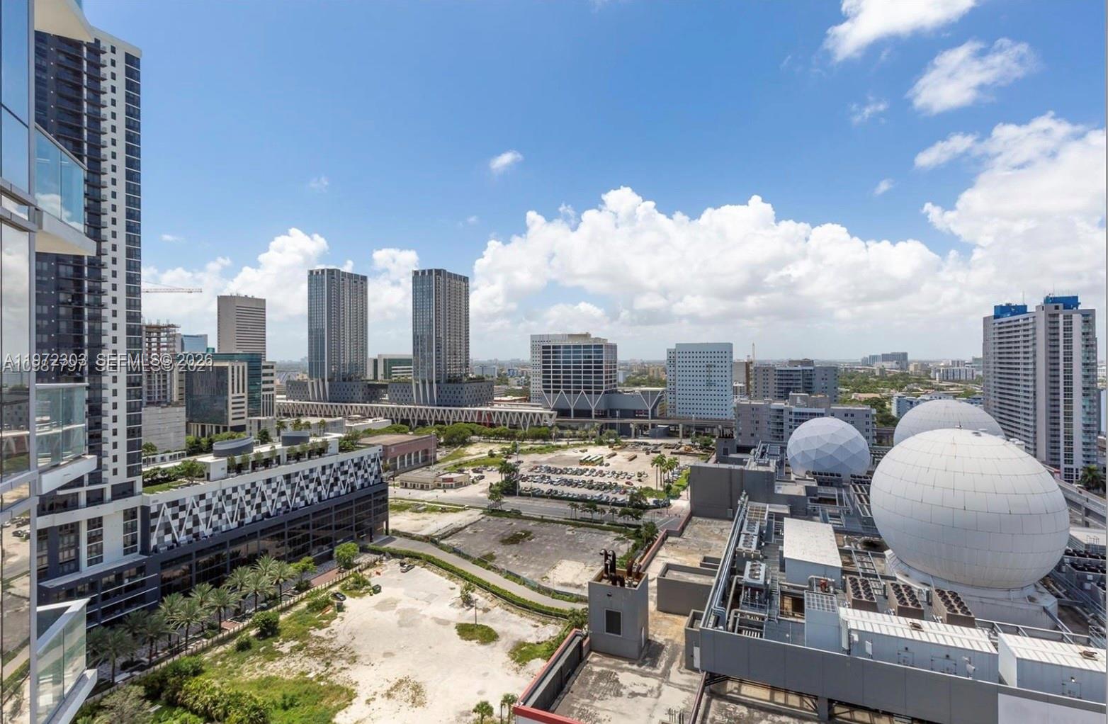 PARAMOUNT MIAMI WORLDCENT - Residential