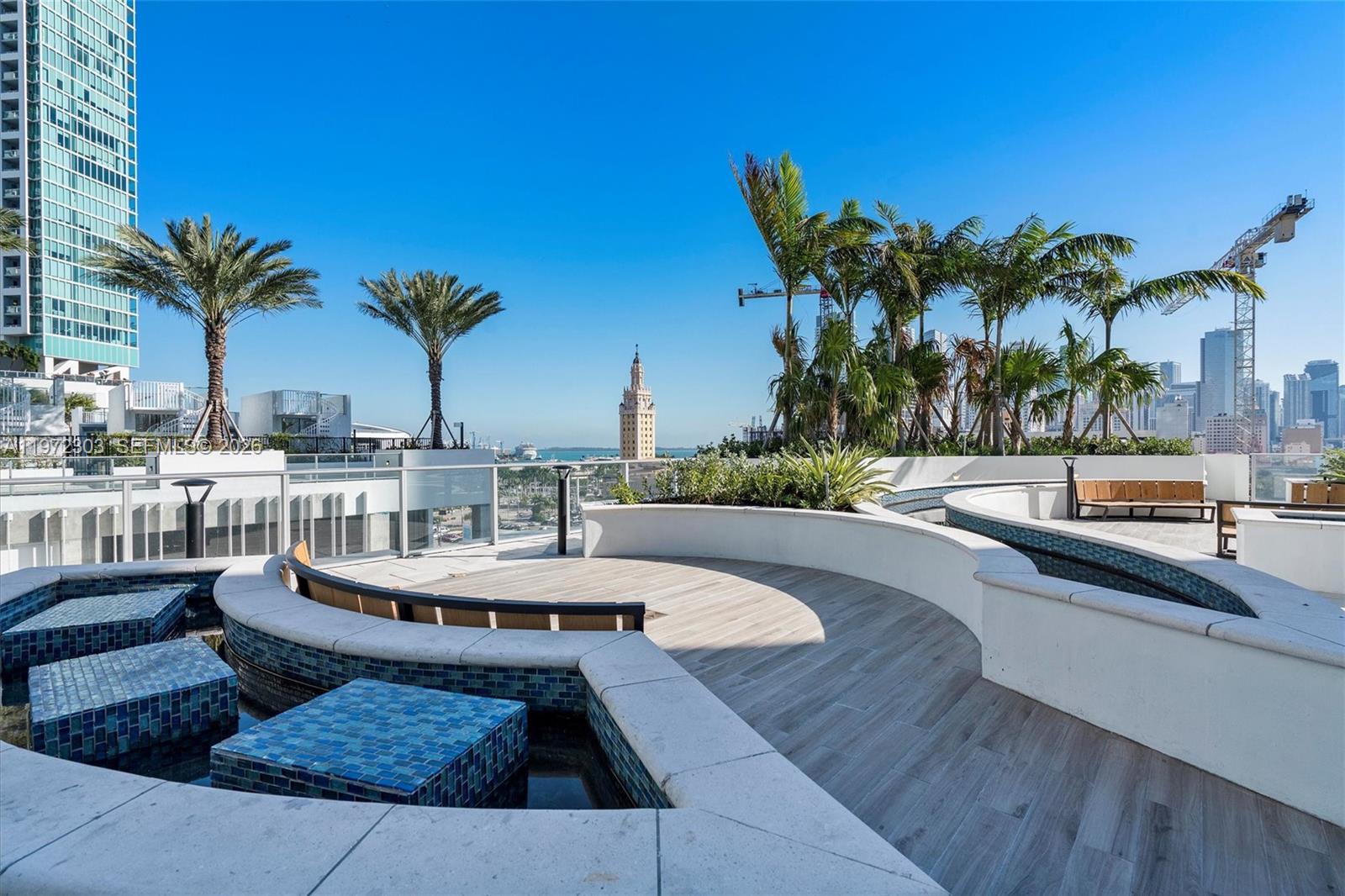 PARAMOUNT MIAMI WORLDCENT - Residential