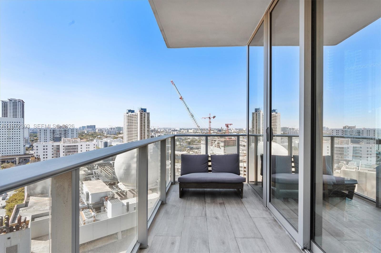 PARAMOUNT MIAMI WORLDCENT - Residential