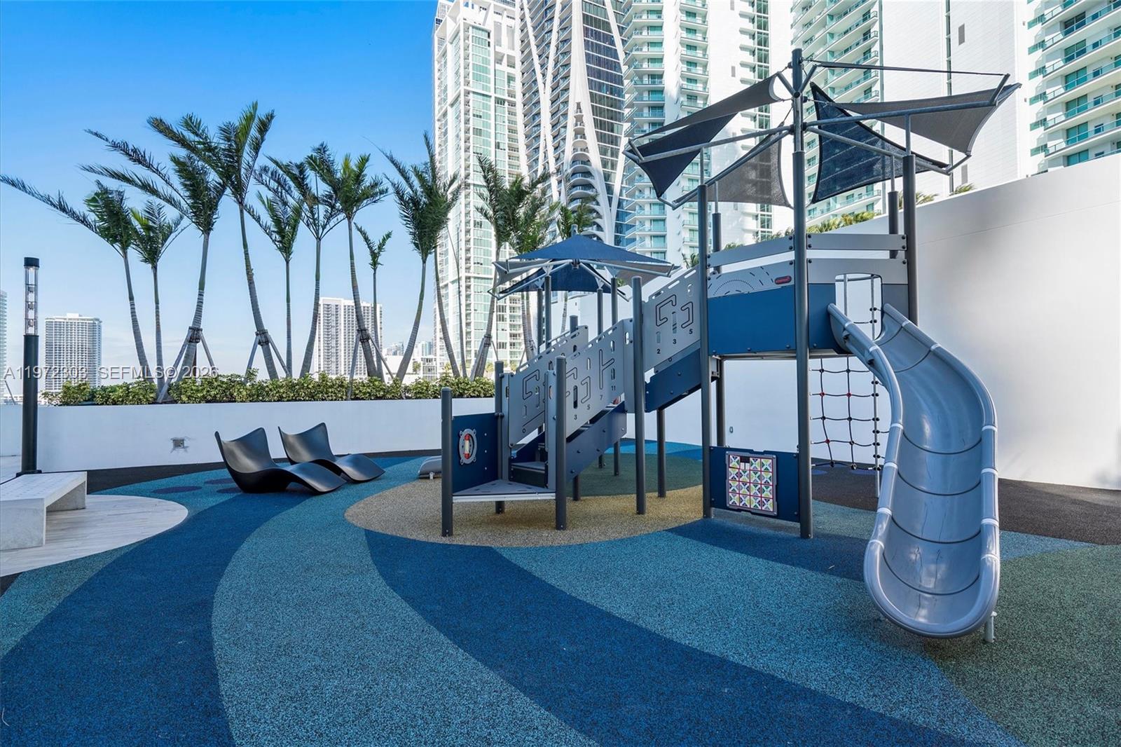 PARAMOUNT MIAMI WORLDCENT - Residential