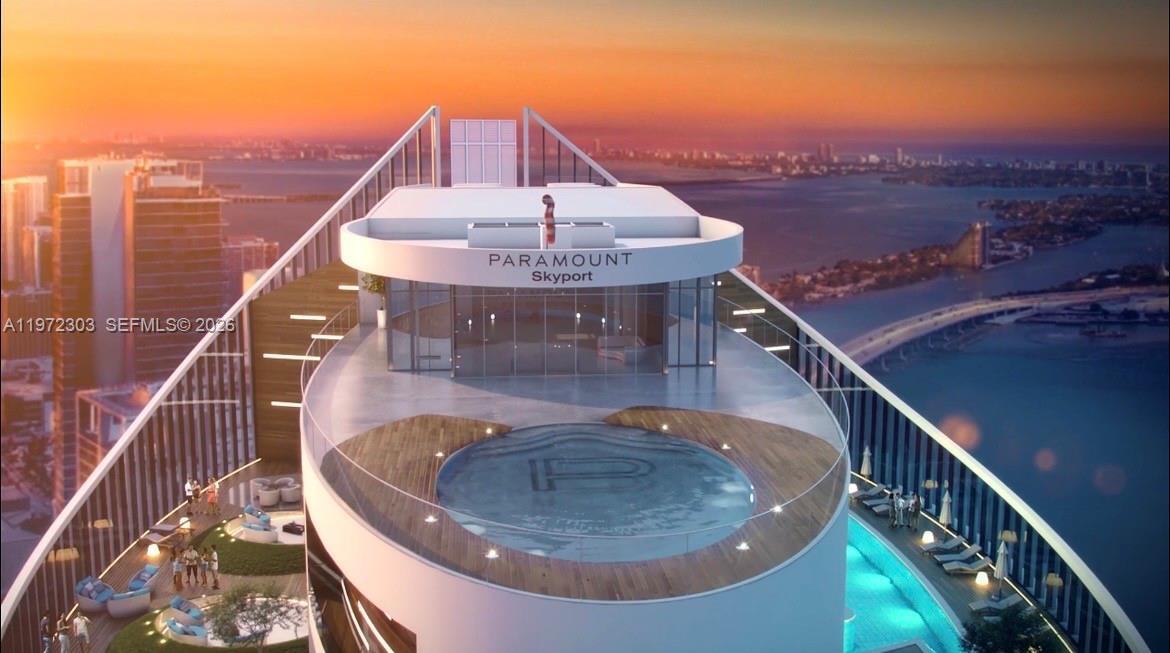PARAMOUNT MIAMI WORLDCENT - Residential