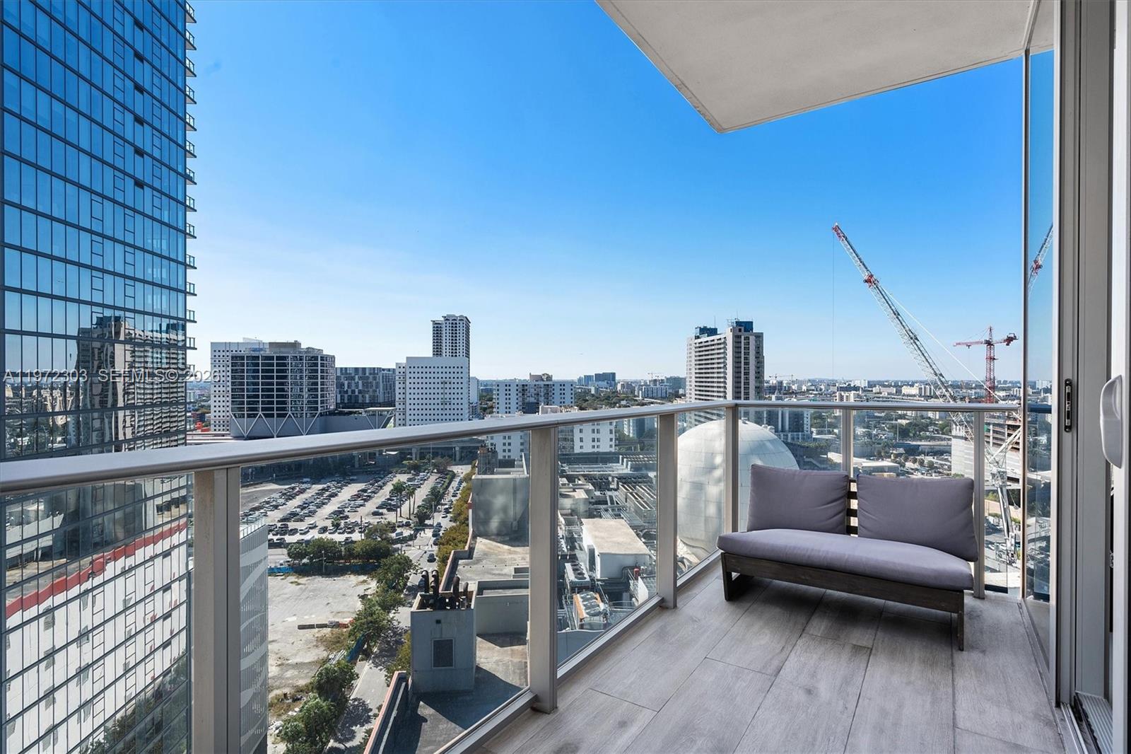 PARAMOUNT MIAMI WORLDCENT - Residential