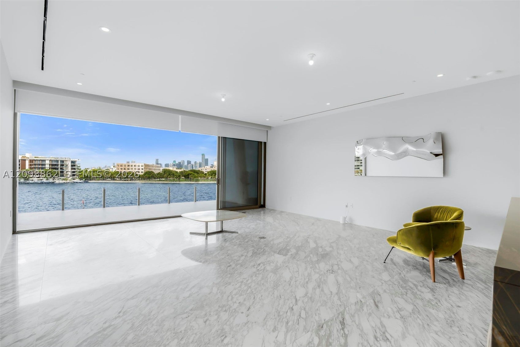 5 Grove Isle Dr L-304