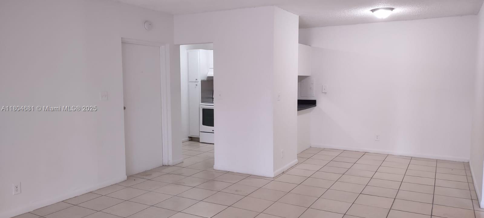 Property for Sale at 4009 N University Dr 106, Sunrise, Miami-Dade County, Florida - Bedrooms: 2 
Bathrooms: 2  - $198,000