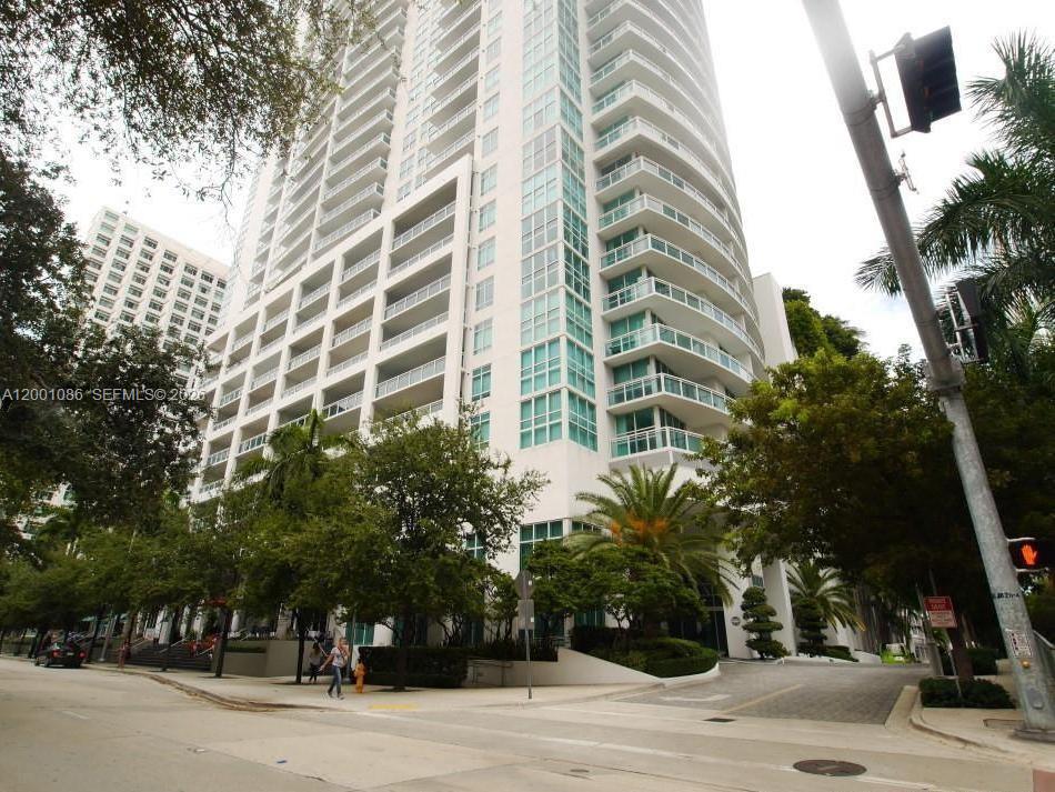 THE PLAZA 901 BRICKELL CO - Residential